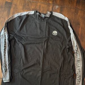 Harley-Davidson Black and Gray Skull Long Sleeve Tee